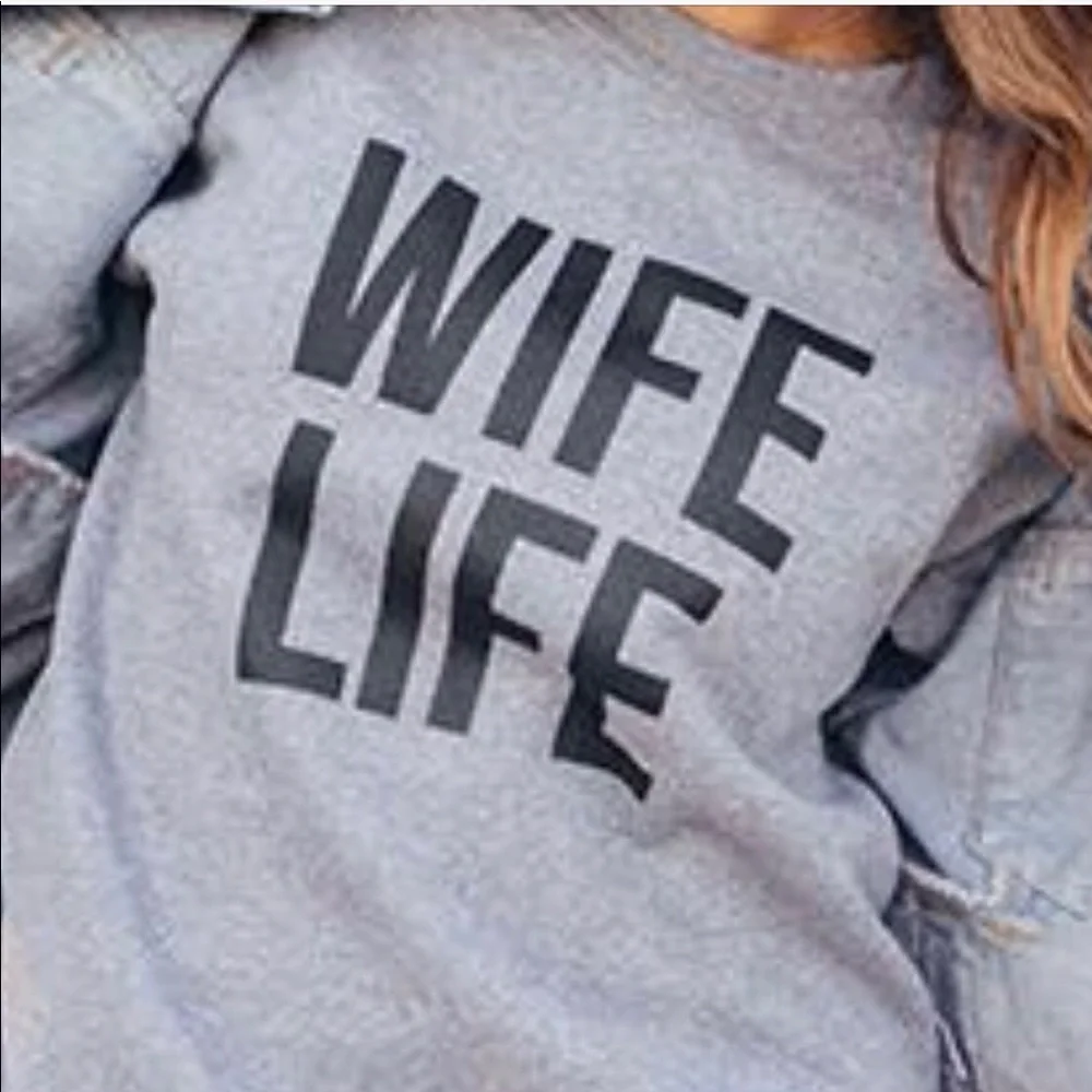 Sweatshirt - Picture 1 of 3